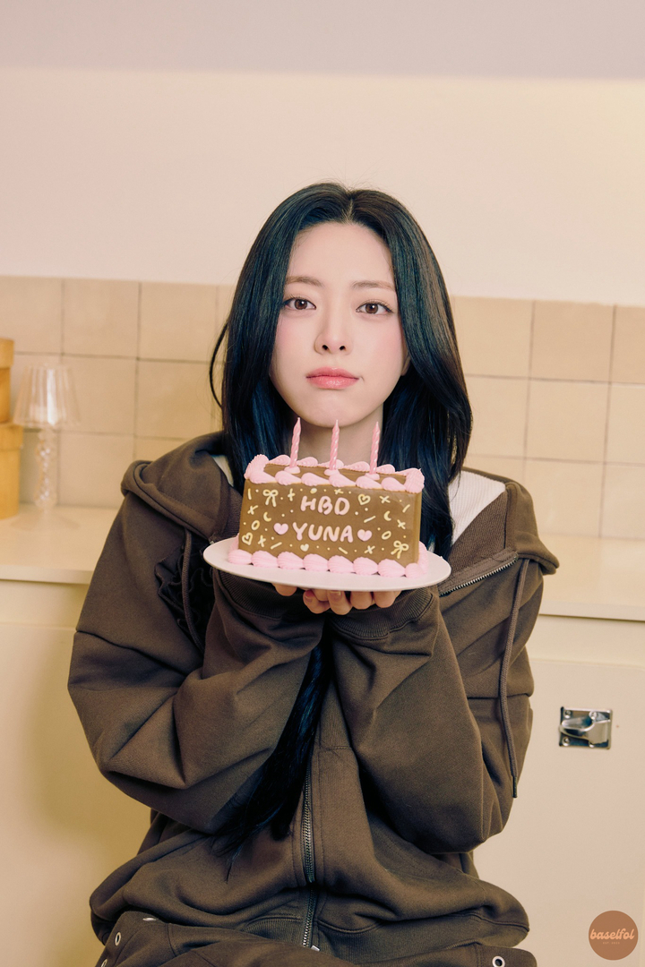 baselfol's tweet image. hi ada yang mau dm-an sama bday girl?