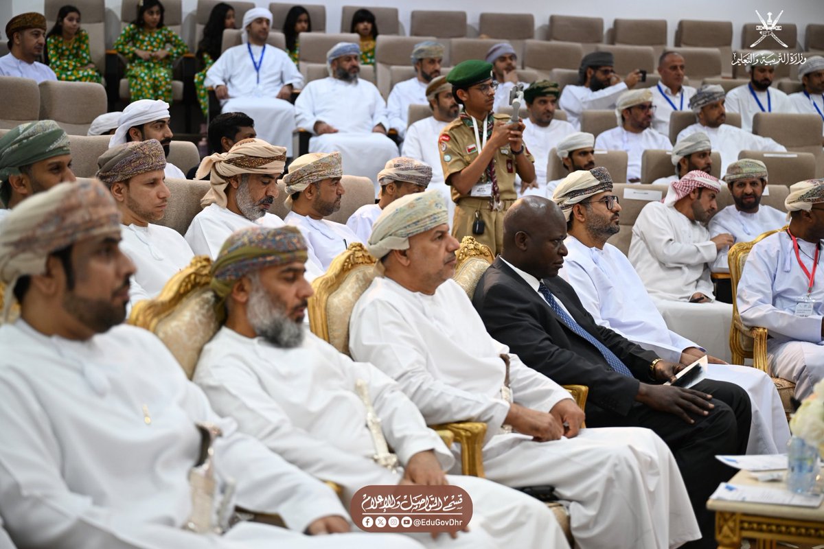 تحت رعاية سعادة حميد بن جمعة الشامسي عضو مجلس الشورى ممثل ولاية البريمي انطلقت بجامعة البريمي فعاليات المحطة التاسعة من مبادرة “قافلة الوسائل التعليمية – ابتكار وتواصل” لمحافظتي البريمي والظاهرة والتي تنظمها وزارة التربية والتعليم ممثلة في المديرية العامة لتطوير المناهج.