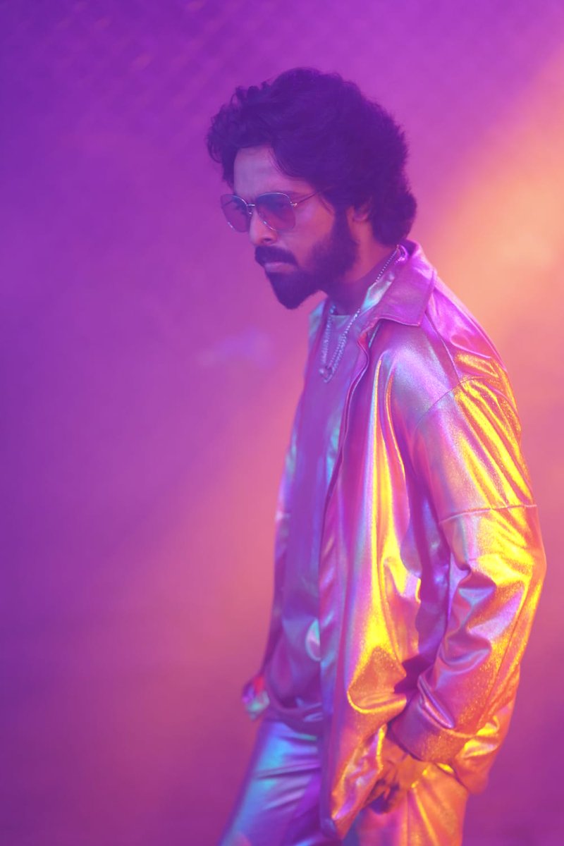 views_krish's tweet photo. Celebrating 19 phenomenal years of @gvprakash 
The man who redefined soundtracks in Tamil cinema! 
#Polladhavan, #AayirathilOruvan, #Asuran, #SarvamThaalaMayam every score still lives rent-free in our hearts. 
#19YearsofGVPRoar #GVPrakash https://t.co/KKKTBqSEy2