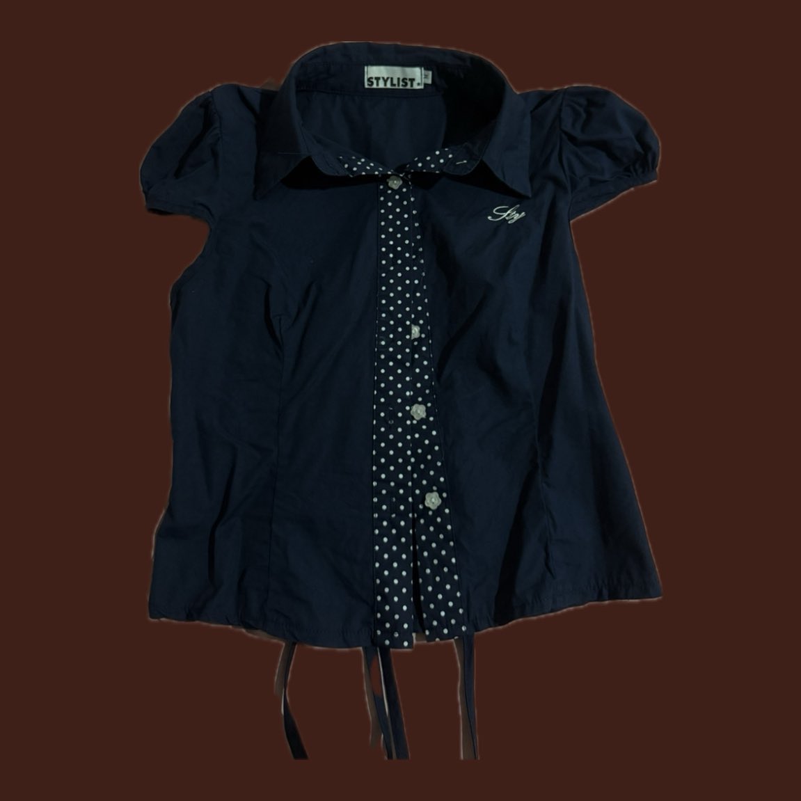 ส่งต่อเสื้อ  stylist shop 🪬💌🍞🍄
Price 200.- รวมส่ง⭐️
Size m 
#ส่งต่อเสื้อผ้ามือ2 #ส่งต่อเสื้อผ้ามือสอง #ส่งต่อเสื้อผ้ามือสองราคาถูก #ส่งต่อเสื้อผ้ามือสองสภาพดี #ส่งต่อเสื้อผ้าราคาถูก