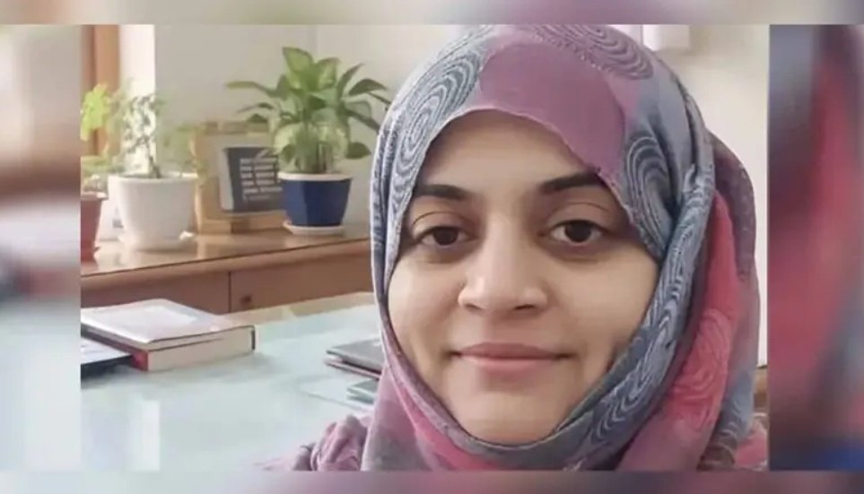 WajihaTamseel's tweet photo. According to the report, Dr. Warda's neck bone was also broken, while the post-mortem details have been sent to the forensic laboratory for further evidence so that a complete scientific investigation can be conducted into the motives and manner of the incident.
#drwarda https://t.co/4L6icOsOWy