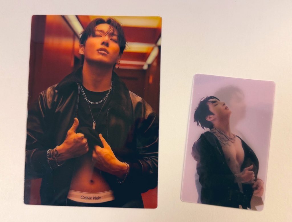 ⚡️ JK FLASH STREAMING GA ⚡️

ONE winner picked at random will get this JKxCK set (including a new chesticular)

To enter:
- like &amp; RT
- drop your timestamped &amp; watermarked ss of one Life Goes On stream on YouTube or Spotify from beginning to end (must be streamed during the time