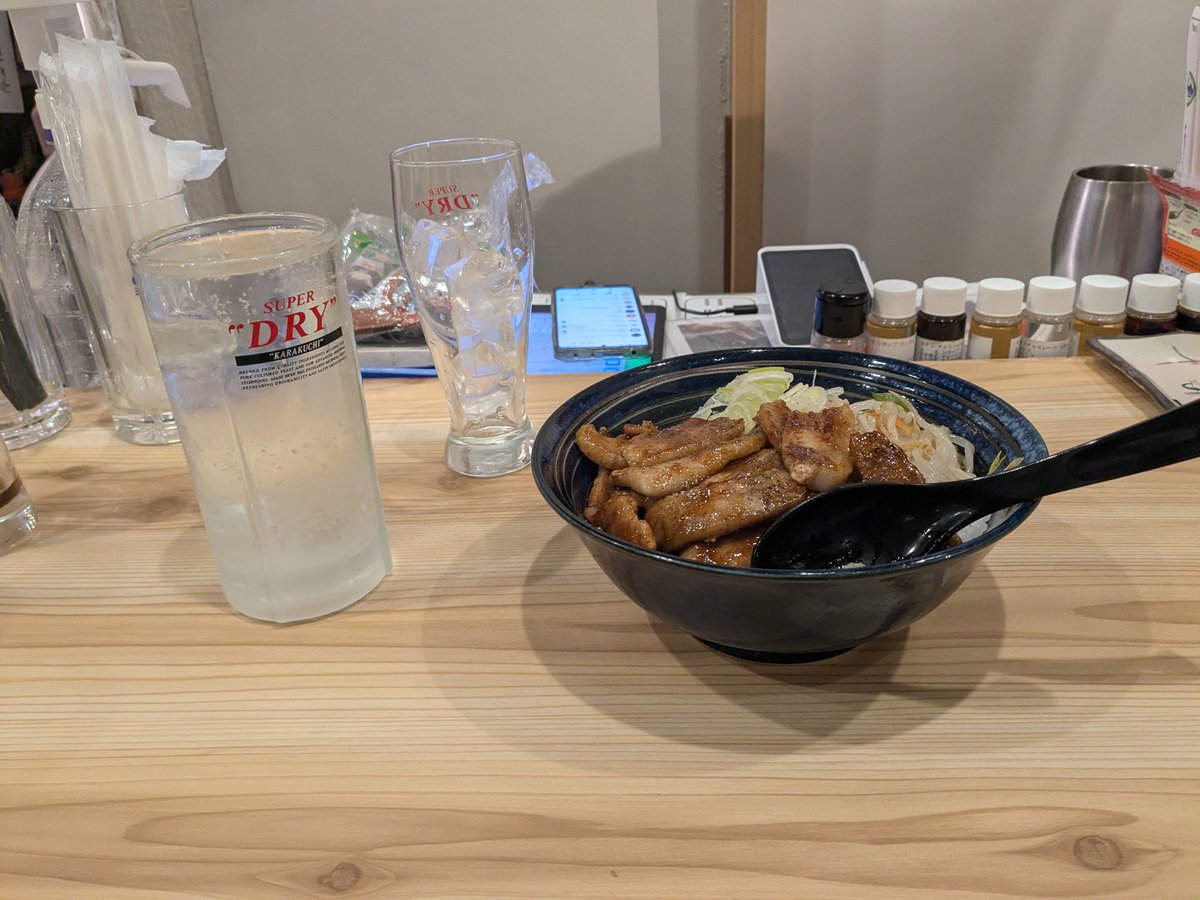 SWINGSWANGSWING's tweet image. アル兄割と豚トロ丼！