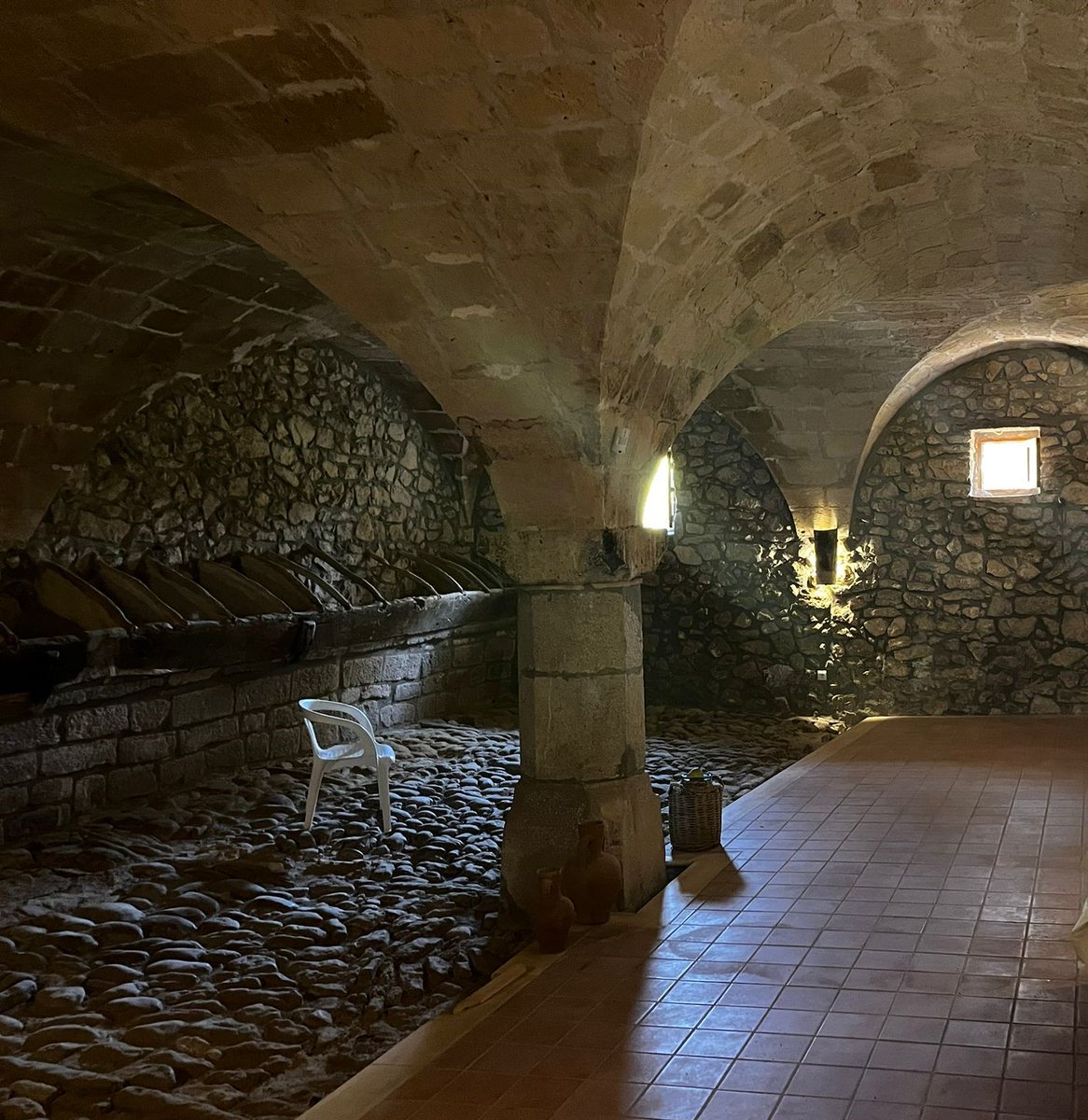 BinissalemDO's tweet photo. MANTO NEGRE D’ARGENT 2025 — HO HAS DE VIURE
Hi ha vins que conten històries… i persones que les fan possibles.... 
Dissabte 13/12/25  11:00 h
Casal Can March‑Museu Enològic, C/ Pere Estruch 22, Binissalem, Mallorca
Entrades gratuïtes: https://t.co/Qs8EZamSY8 https://t.co/XPDN7v2xLT