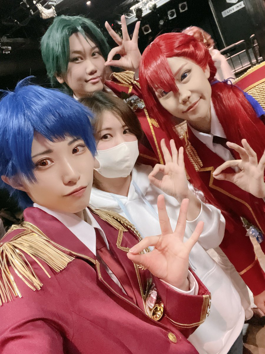 #ずむどう  #しらすちゃん ｻﾝﾁｰﾑ
そういえばグループハンドサイン的なのありました🐟写メ