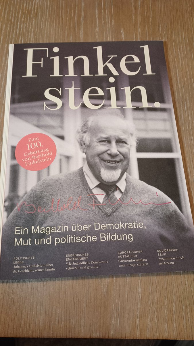 ✨Es war mir eine große Ehre, als Redaktionsleiter der 🇩🇪-🇫🇷 Zeitschrift <a href="/DokumenteDoc/">dokdoc. Zeitschrift für den 🇩🇪-🇫🇷 Dialog</a> einen Beitrag zum Katalog #Finkelstein beizusteuern: "#Paris, aber nicht ganz Frankreich", "Motor mit Reibungsverlusten", und noch mehr (#Frankreich, #GSI):  finkelstein-foundation.bayer.com/sites/g/files/…