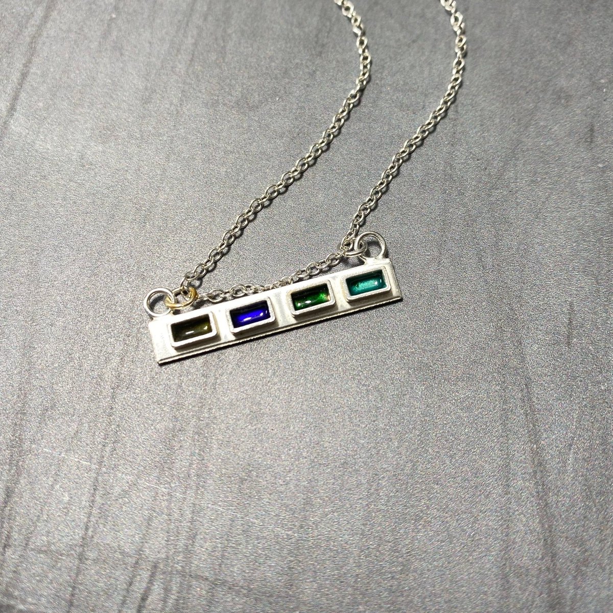 MaisyPlum2's tweet photo. Handmade Sterling Silver Bar Necklace https://t.co/pSmvUpKmxg #bizbubble #inbizhour ##UKCraftersHour #UKHashtags #giftideas #MHHSBD #shopsmall #HandmadeHour ##UKGiftHour #Firsttmaster #BlockCollection https://t.co/4rwW0VWFOC