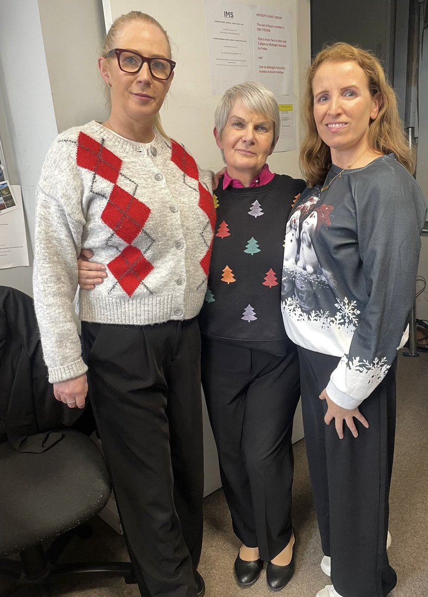 Lake Hotel tweet media