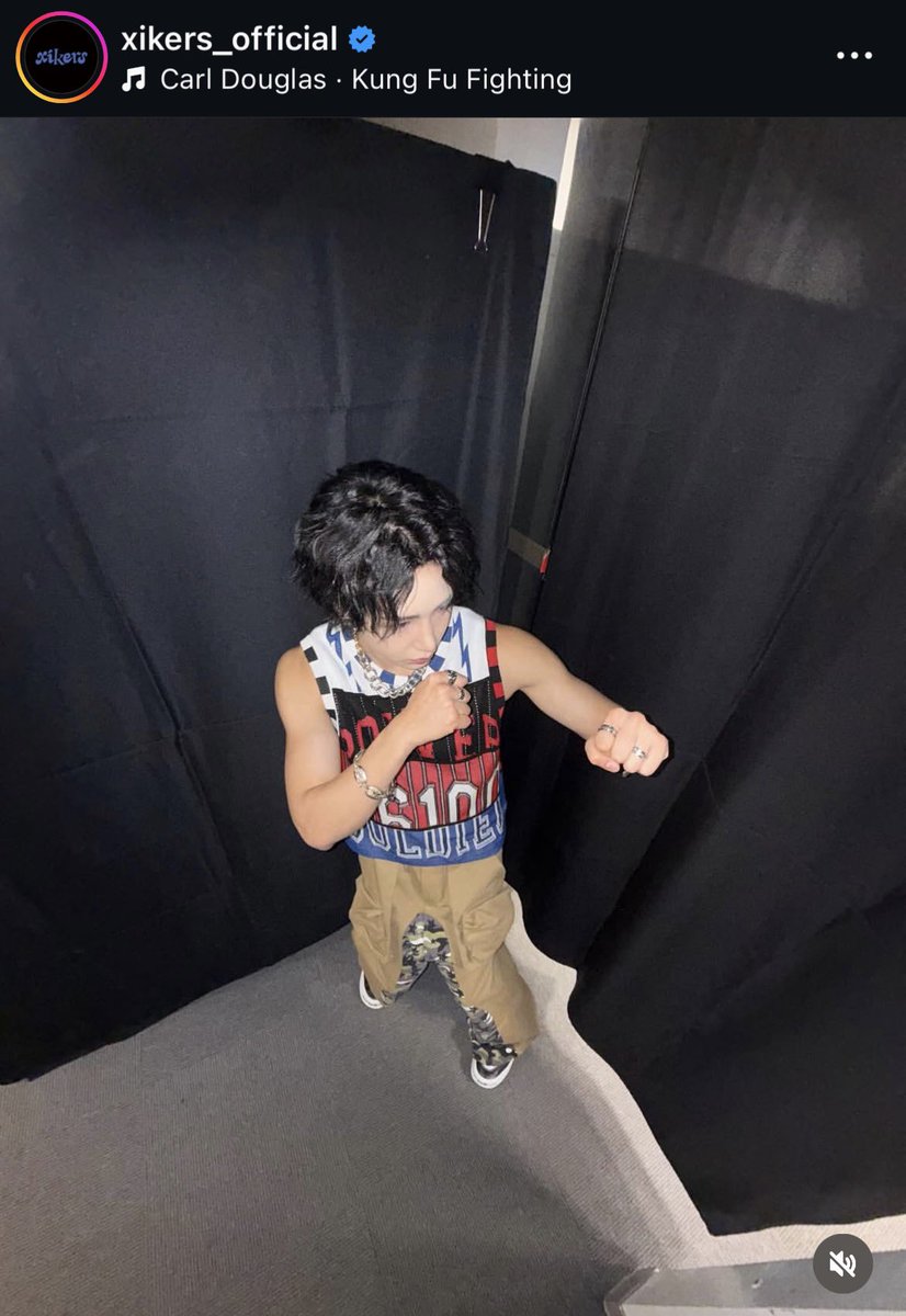 He indeed was fighting but with his pants kakansksmmsnsmsms