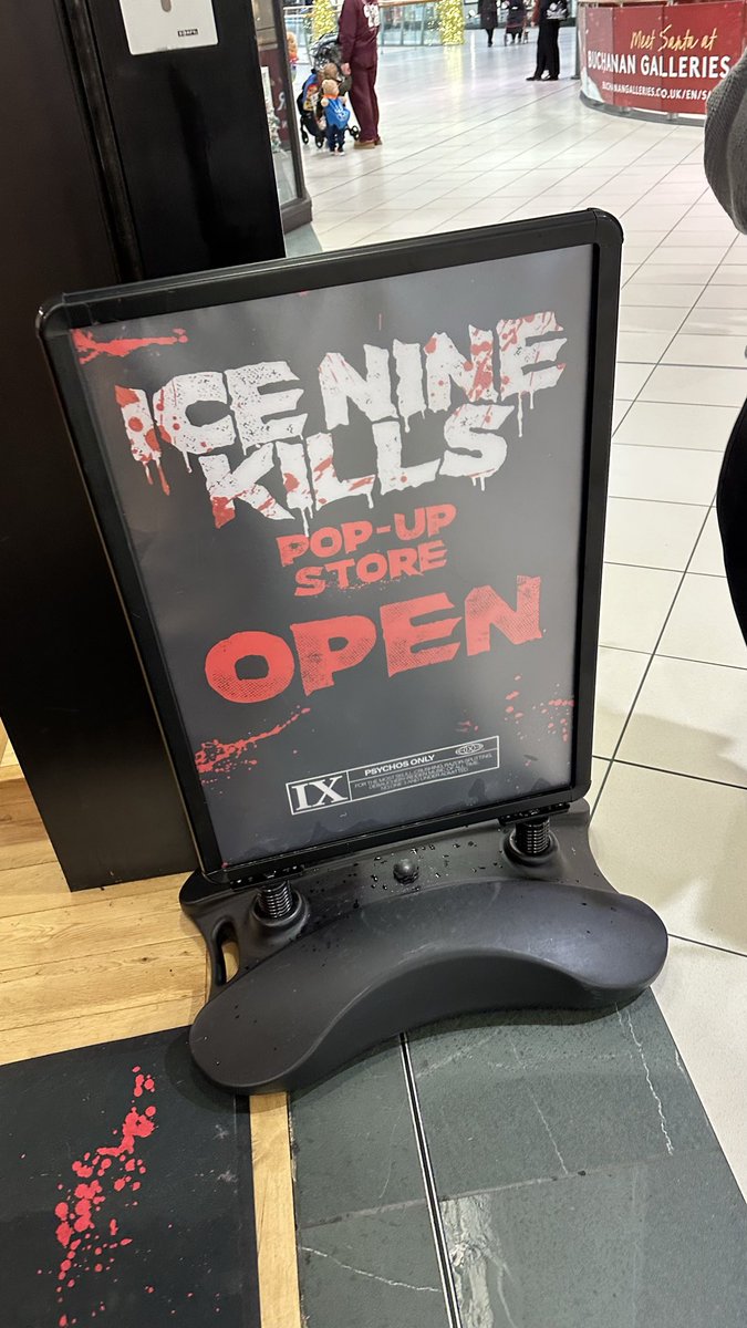 ItsSCOTTISH's tweet image. Glasgow gig experience starts now 🤣
So much easier than getting merch at the hydro