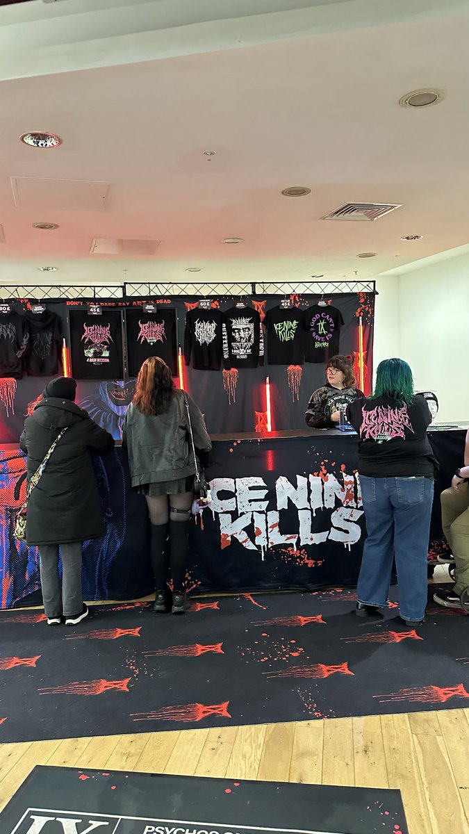 ItsSCOTTISH's tweet image. Glasgow gig experience starts now 🤣
So much easier than getting merch at the hydro