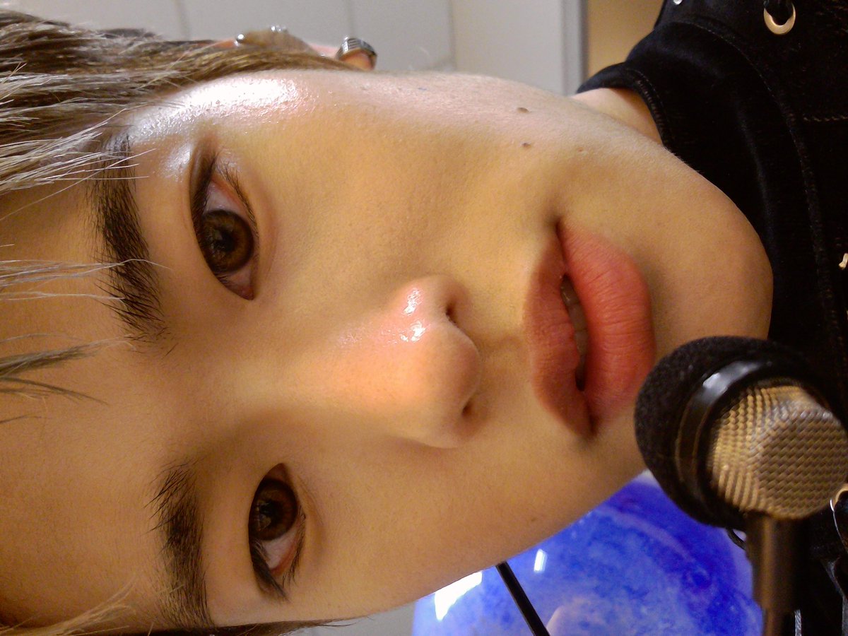 마요 tweet media