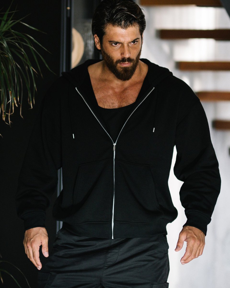 _AlbiAlba's tweet photo. Él es KAPLAN ❤️‍🔥

#CanYaman
#ElLaberintoDeLasMariposas 🦋 https://t.co/YesIjiHCnc