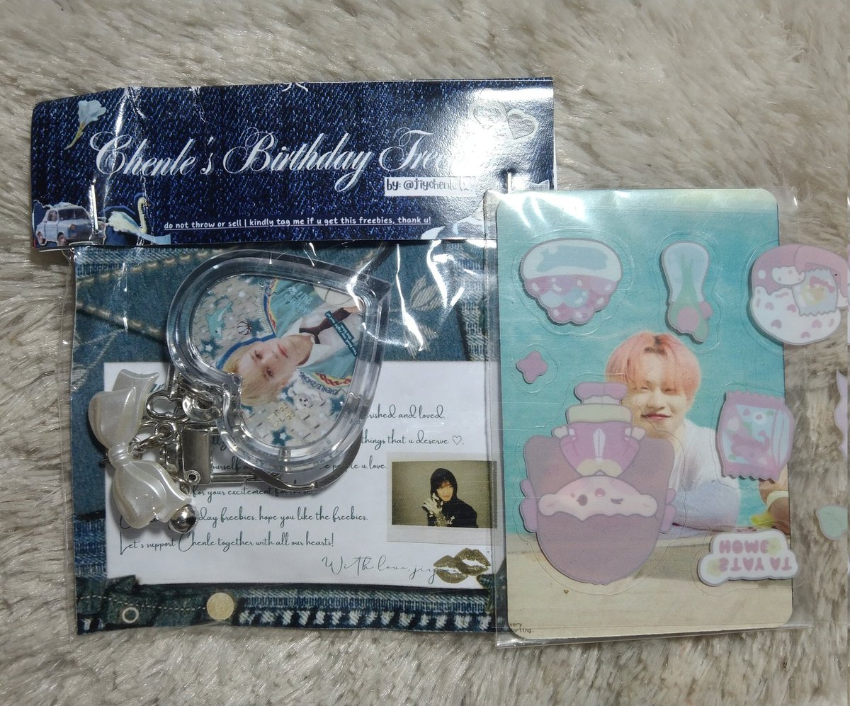 Thank you kak <a href="/jiychenle/">jiyaa 🪼</a> freebies gemesnyaaa, aku dapet keychain chenle lope lope gemass😍