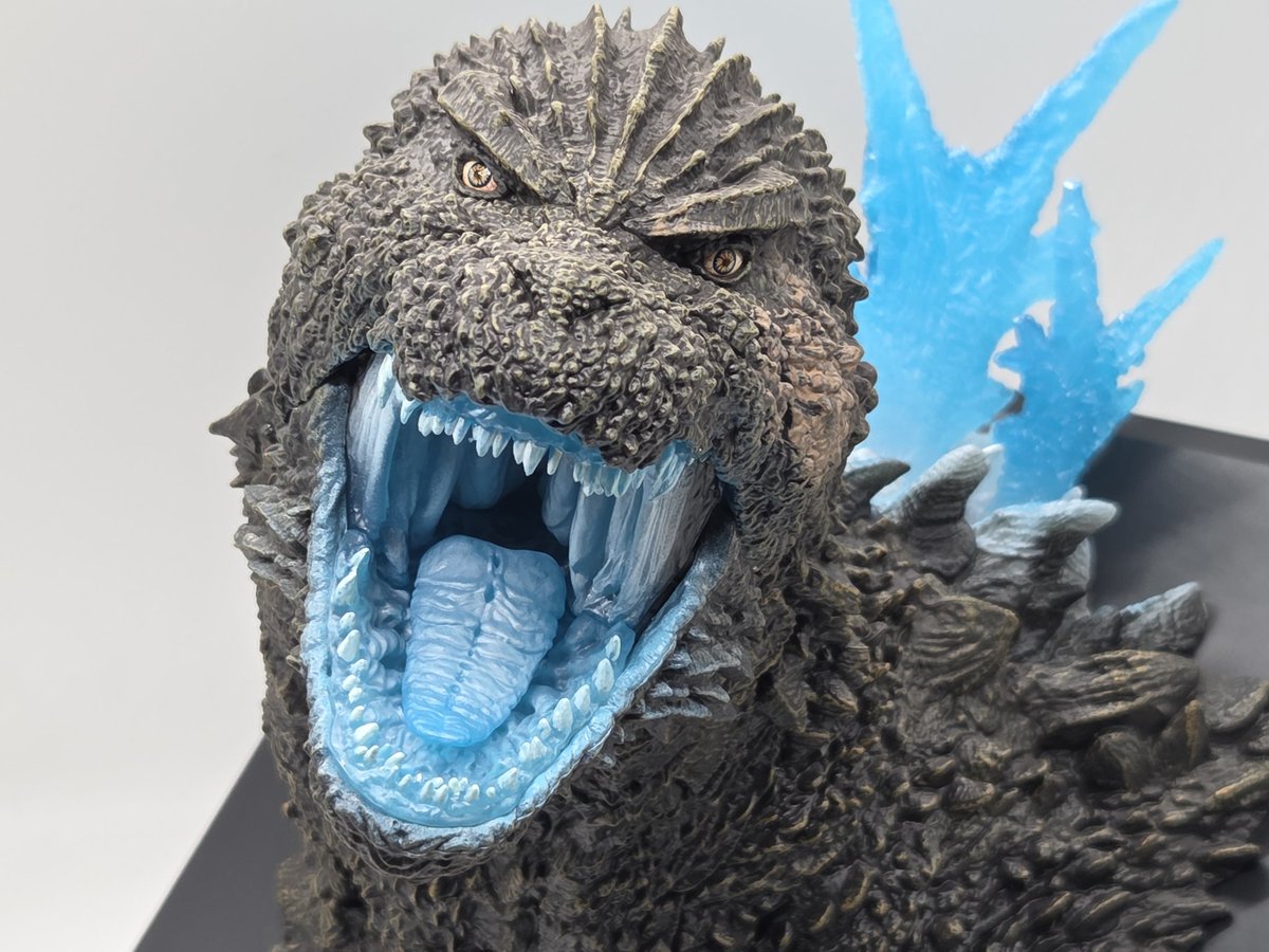 そしてラストワン賞のゴジラ(2023) 怪獣哮胸極 熱戦放射ver.。大迫力の