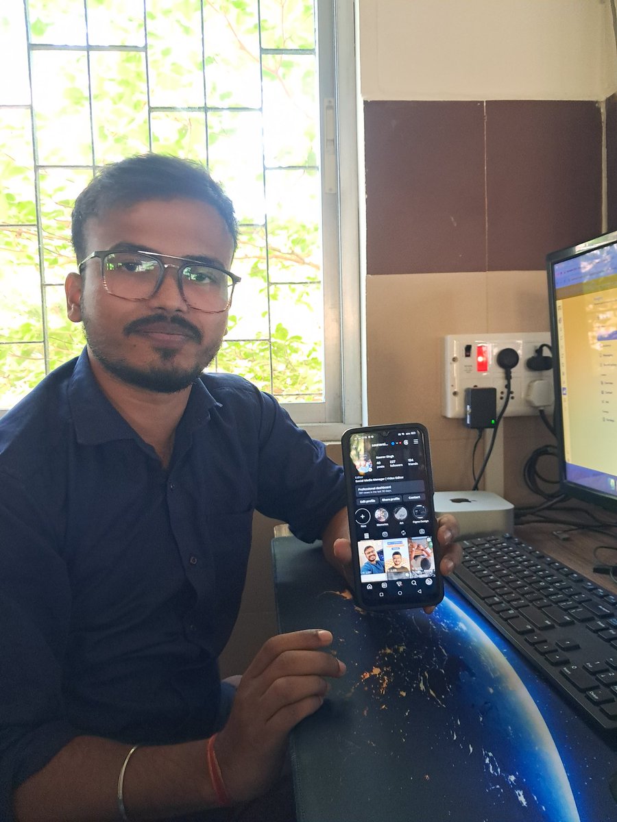 Congratulations for the blue tick 😂😂😂

<a href="/sauravsingh0408/">Saurav Singh</a> #meta <a href="/Meta/">Meta</a> <a href="/apnipathshala_/">Apnipathshala</a>