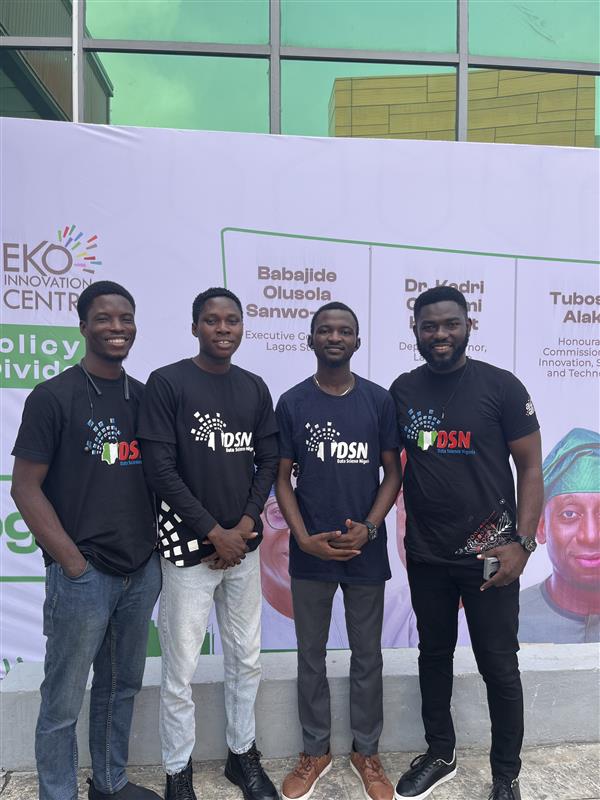 dsn_ai_network's tweet image. AOT Lagos 7.0 brought together a full house of innovators, creators, and emerging talent, and @dsn_ai_network was at the heart of the energy.

We facilitated the AI for Everyone session, where we demystified Artificial Intelligence and demonstrated practical ways that students,…