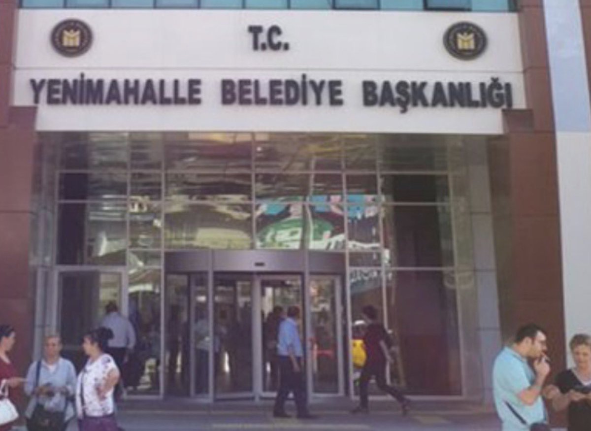 Ankara Yenimahalle Belediyesi’ne 3 ay önce yaptığım ruhsat başvurusu hâlâ sonuçlanmadı.
Her hafta “işleme alındı” deniyor ama hiçbir ilerleme yok.

Bu süreç uzadıkça hem zaman kaybediyorum hem de tüm işlerim aksıyor. Bir vatandaş olarak bu kadar basit bir işlemin 3 ay boyunca