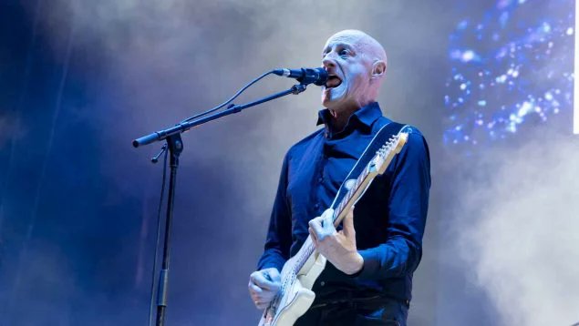 Muere Jorge Martínez, líder de Ilegales: el rock español pierde a uno de sus grande nombres

okdiario.com/happyfm/muere-…