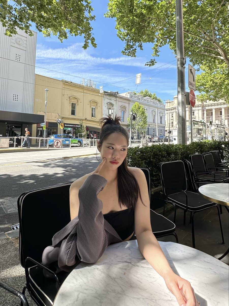 IN THE SUN 🌓 tweet media