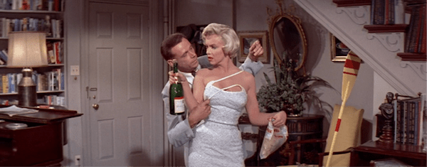 wineseller1's tweet photo. Fri, Dec 12:   🍾,  Potato Chips &amp; Popcorn - https://t.co/T6uJ6EE5tM https://t.co/Awa6AugmLF
