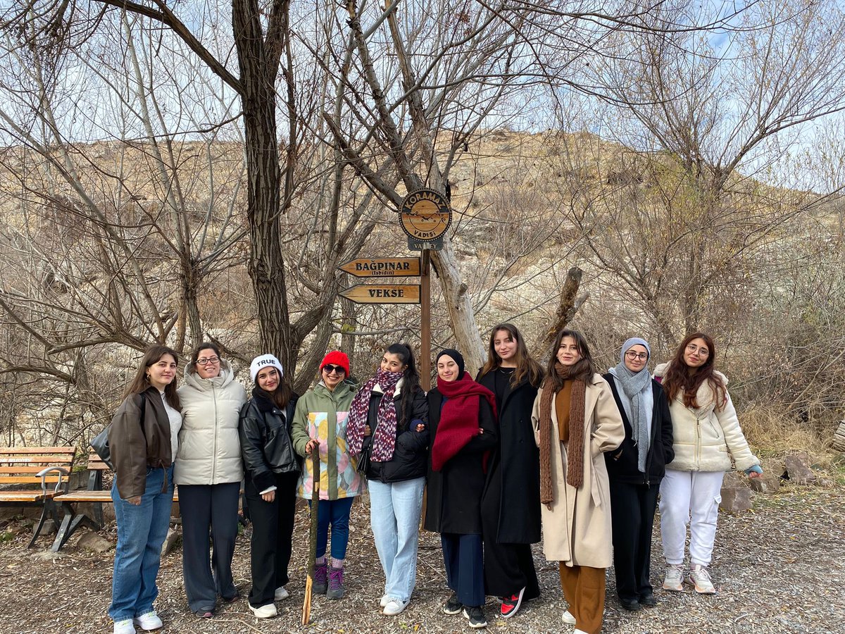 KayseriKYGM's tweet photo. 📍Pertevniyal Sultan Yurdu
Öğrencilerimizin doğayla iç içe vakit geçirebilecekleri keyifli ve öğretici bir Koramaz Vadisi gezisi gerçekleştirdik. 💫🍁 https://t.co/whqZCe5X3R