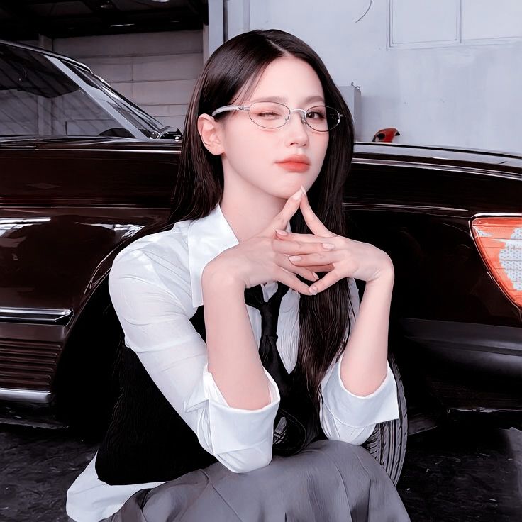 spifcs's tweet image. ⓘ  on  temporary  swap  as  조미연.