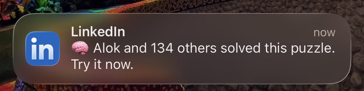 pitdesi's tweet image. Why the hell is LinkedIn sending me this crap