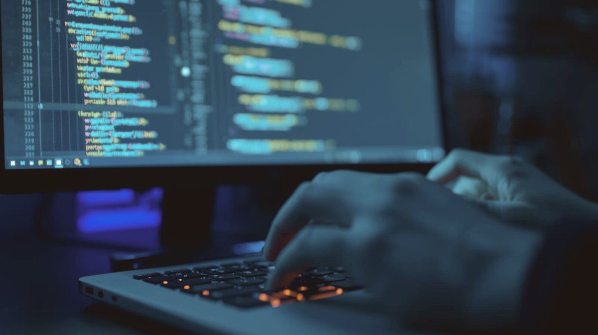 ShaneSmitas's tweet image. 🧱 Full-stack flow, uninterrupted.

@the_ORQL connects browser insights with VS Code.

Download now: theorql.com/en/download-fr…

#theORQL #FullStack
