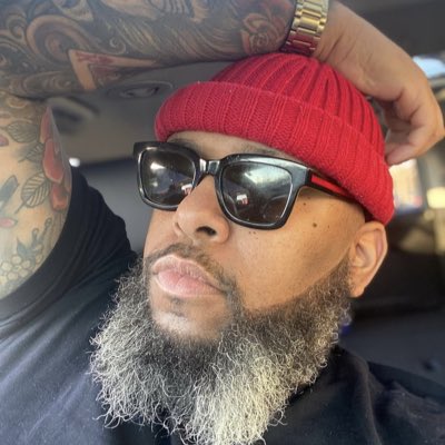 richardbarrow44's tweet photo. #NewProfilePic https://t.co/a0eCB2Mp28
