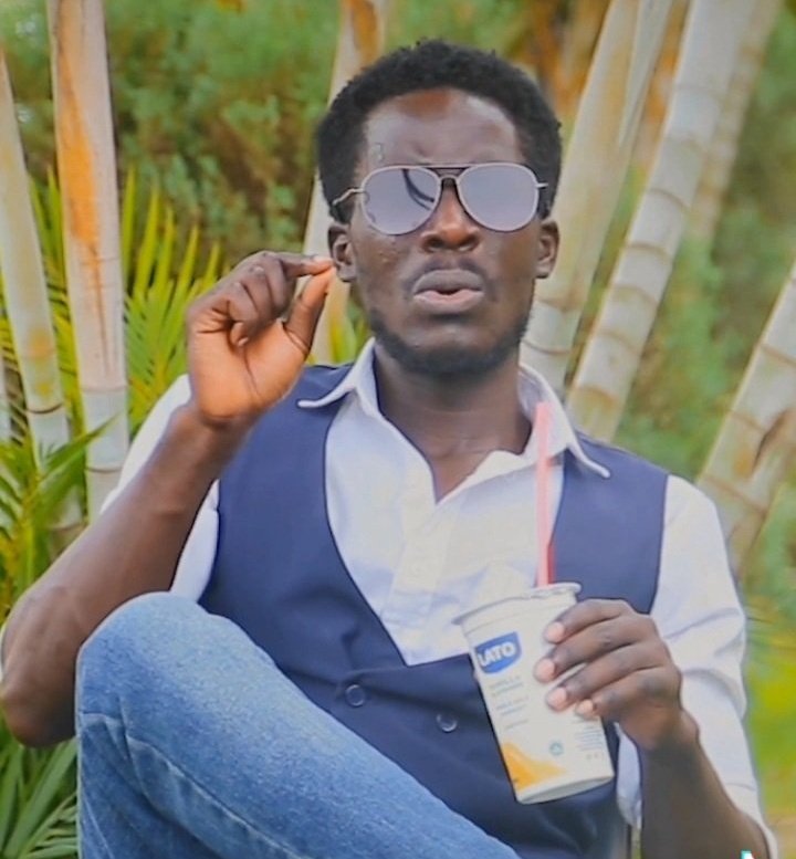 Obadde okimanyi nti opposite ya Nominated eli Denominated?

Walukaga Ssegona Kyagulanyi EC