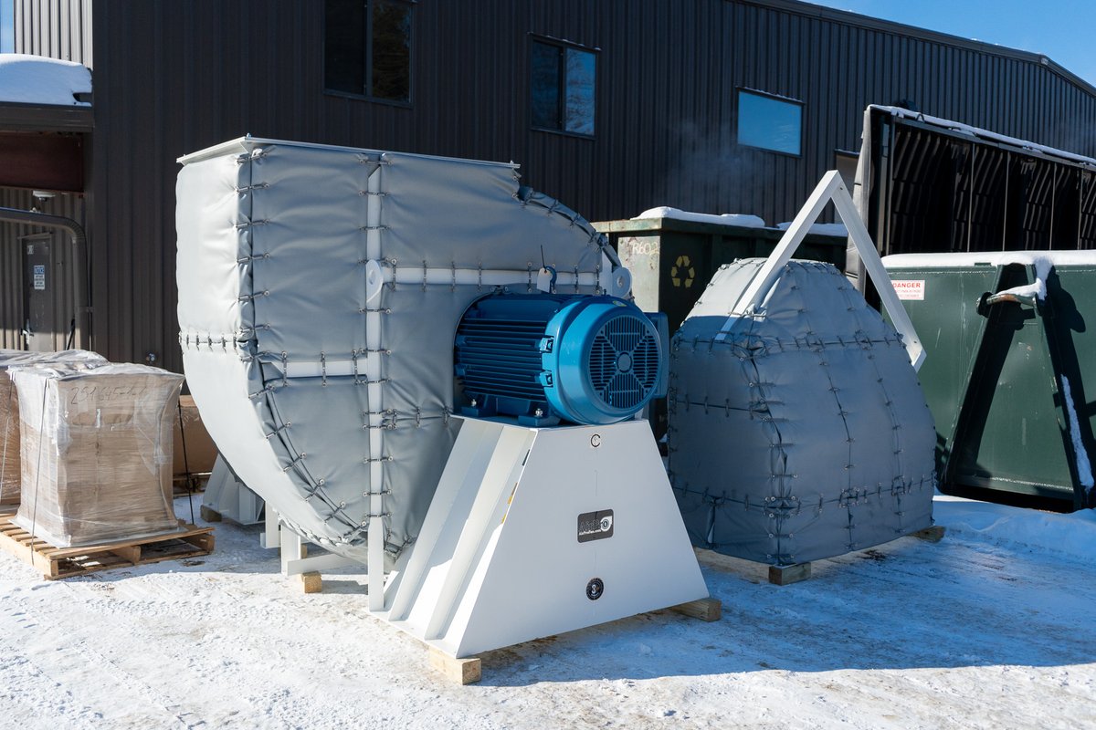 AirProFan's tweet photo. Two BCMS/BCES backward curved fans heading to a hazardous environment: 100 HP and 200 HP units both operating at 23" wg with Class II Division 1 explosion-proof motors, 4" sound jackets, and full vibration isolation. Engineering for safety and sound control. https://t.co/IJQUmzQ59w
