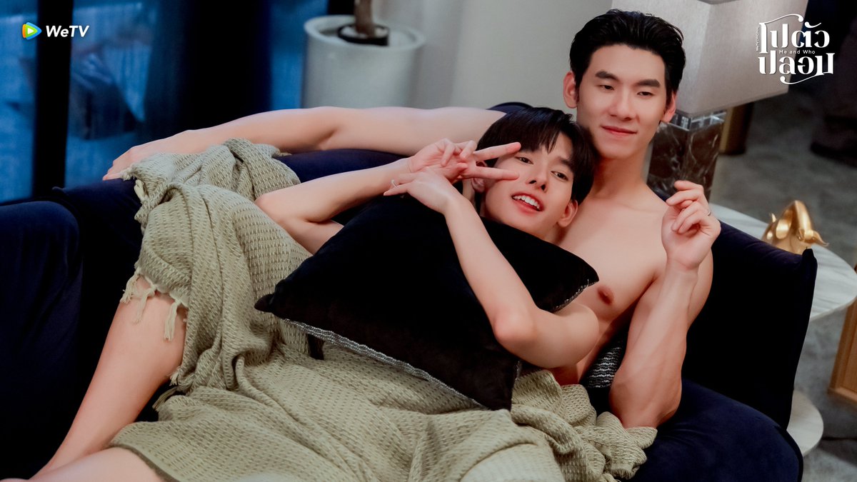 WeTVThailand's tweet photo. วันนี้ขอนำภาพเบื้องหลัง EP.9 สุดน่าร้ากกกกกมาฝากทุกคน😍
และใครที่อยากมาเจอพวกเขาแบบตัวจริงไม่มีตัวปลอมก็มาเจอกันได้นะ!

🎭 โปตัวปลอม FINAL EP: ME AND YOU ✨
🔗 https://t.co/RsDYjqgPqX

📅 วัน–เวลา: 12 ธันวาคม 2025 | 19:00 น.
📍 สถานที่: พารากอน ซีนีเพล็กซ์ โรงภาพยนตร์ที่ 8

🔎 โปตัวปลอม Me and Who
⏰ ทุกวันศุกร์ เวลา 20:00น. ทาง WeTV เท่านั้น
🔗 https://t.co/611vGPoUf5

#MeAndWho #โปตัวปลอม
#WeTVth #WeTVOriginal
#MANDEEWORK