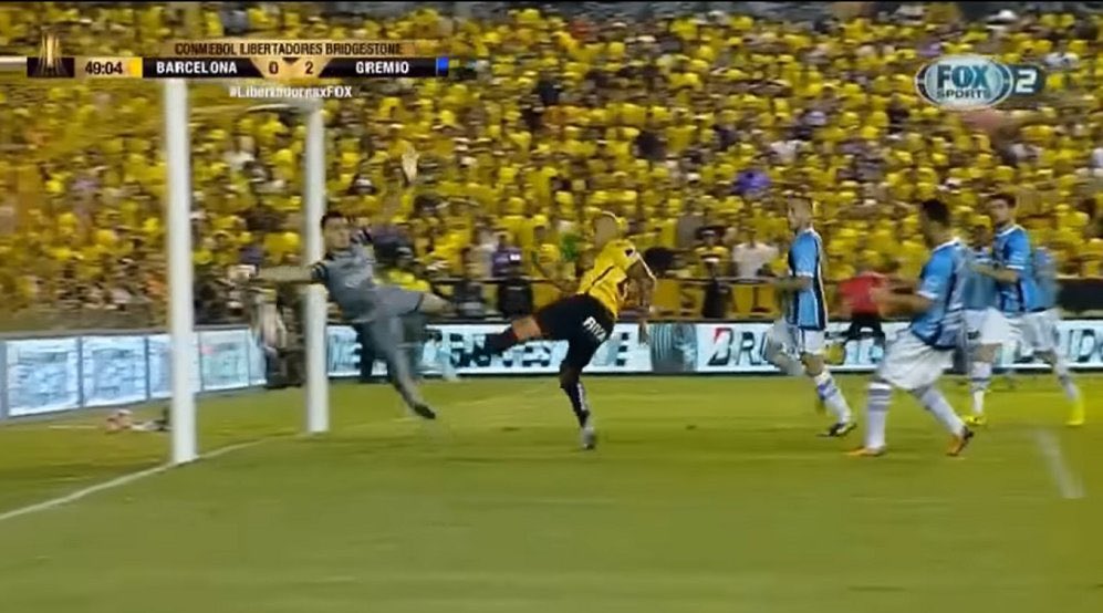 apugolec's tweet photo. Me voy a morir y este partido me va a doler toda la vida, aún ganando una libertadores. Lo que les faltó a Díaz, Banguera, Oyola y Almada. https://t.co/1YxFyHDiBw