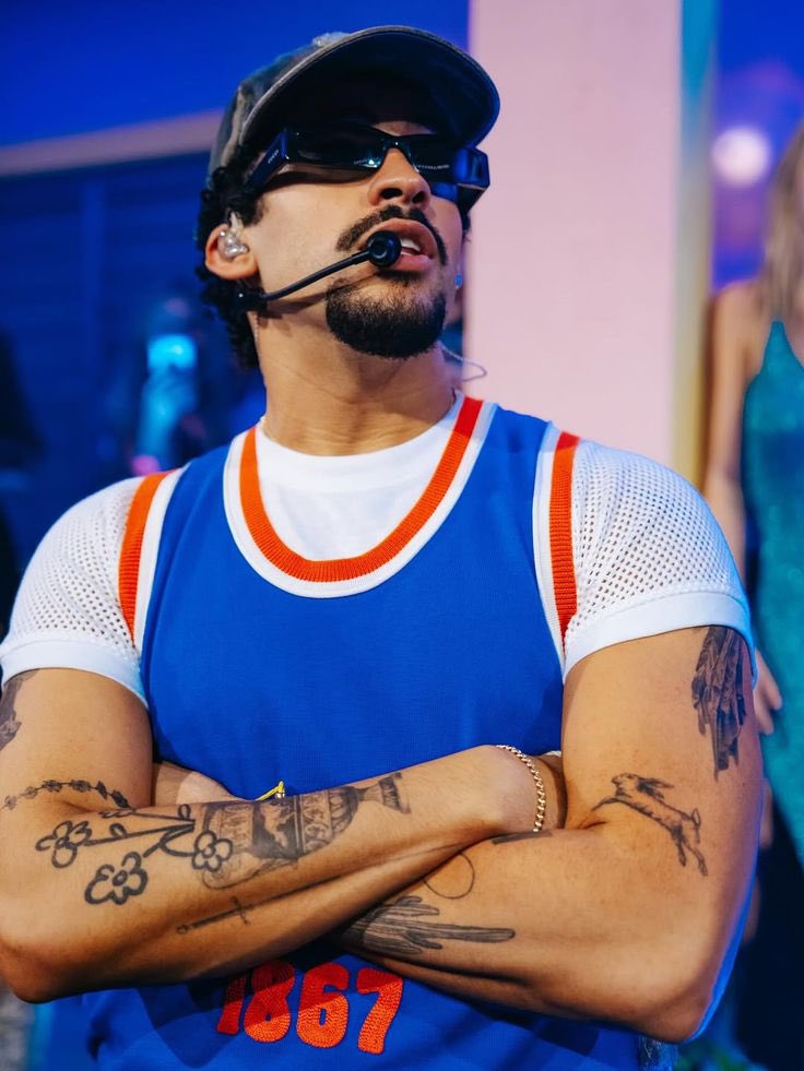 Access Bad Bunny tweet media