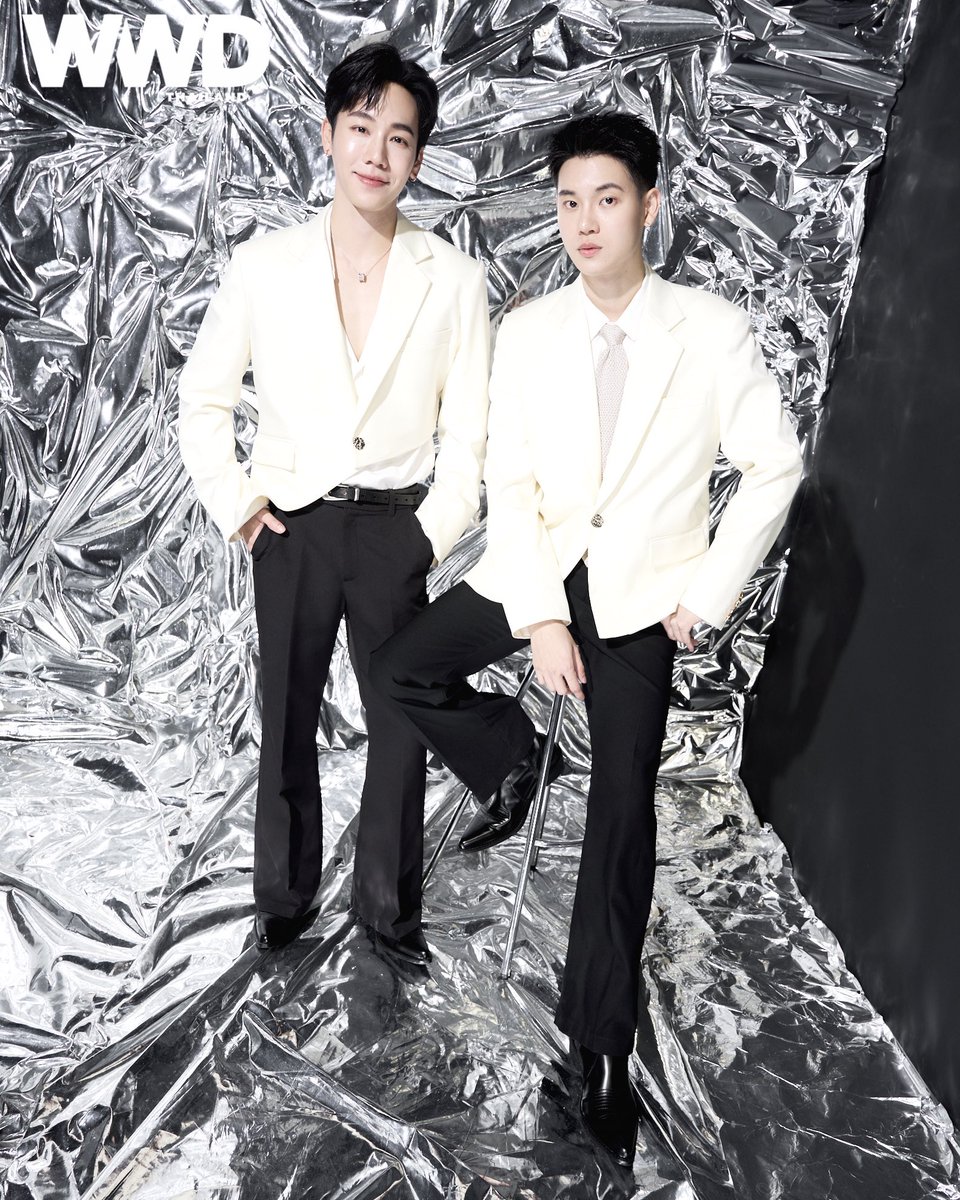 หยิ่น-วอร์ กับ #WWDTHExclusive  ณ งาน ‘Harper’s BAZAAR Women of the Year 2025’ ณ Sphere Hall ศูนย์การค้า The Emsphere

#WWDThailand
#BAZAARWOMENOFTHEYEAR2025 
#WOTY2025 #หยิ่นวอร์