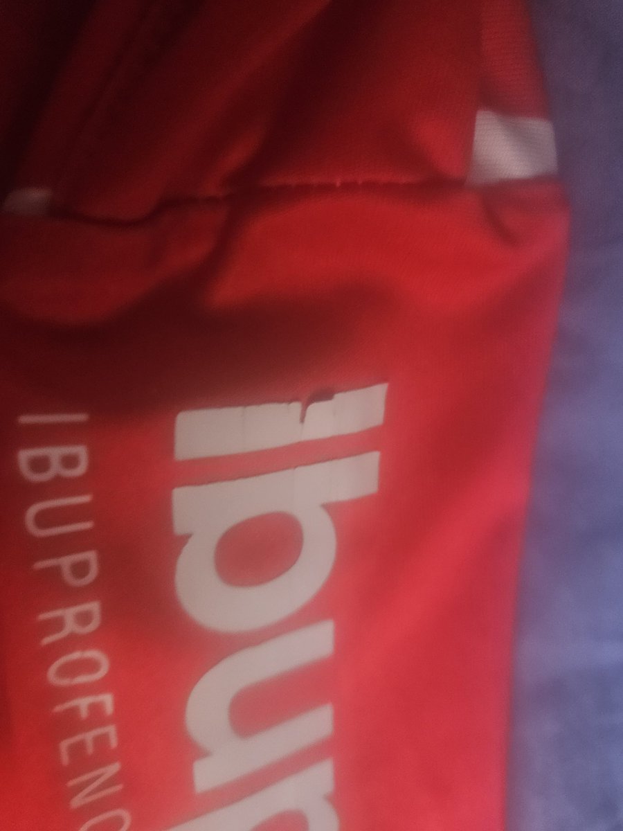 Que opinan los gordos camiseteros de mi adquisición? Creo que para los años que tiene y por 80k esta re bien conservada