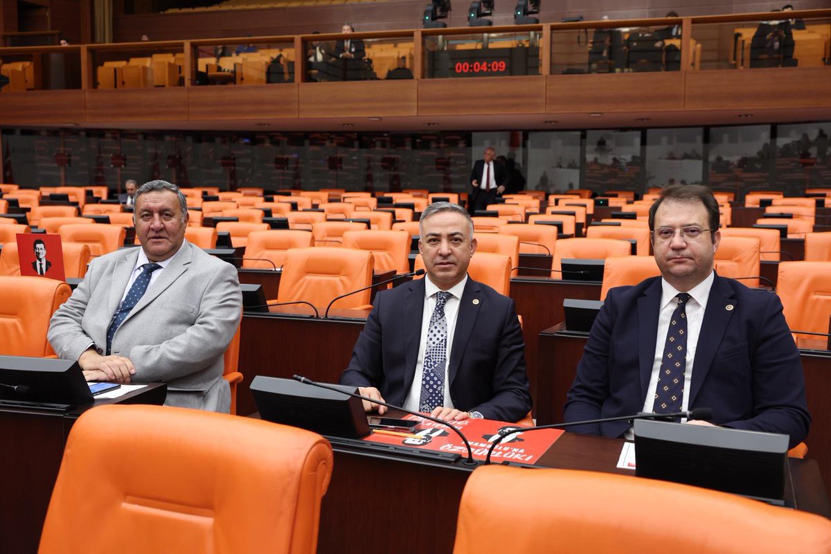 fethigurer's tweet photo. TBMM Bütçe görüşmelerinde Adalet Bakanına sordum.
“Adliye çalışanları ve infaz koruma memurlarının özlük haklarının iyileştirilmesi, infaz koruma memurlarına kırsalda lojman sağlanması, yoğun iş yükü nedeniyle psikolojik destek artırılması, eğitim ve kariyer planlamaları ve mesleki imajını güçlendirmesi için bir çalışma yapılmakta mıdır? “
Yazılı yanıt verecek.
Bakanlık bütçe görüşmeleri devam ediyor.Oylamaya geçilecek.