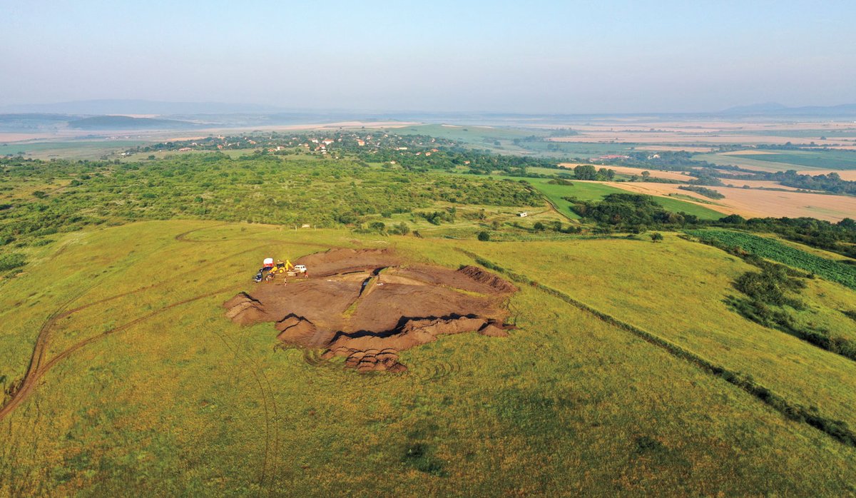 Archaeology Magazine tweet media