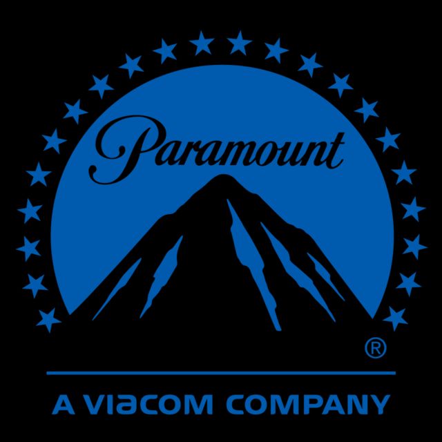 Paramount überbietet Netflix: Milliardenpoker um Warner Bros - Netflix Deal doch nicht sicher gewesen.

In Los Angeles tobt ein Wettlauf um eines der bedeutendsten Filmstudios der Welt. Paramount hat Netflix mit einem 108-Milliarden-Dollar-Angebot überboten, um Warner Bros. zu