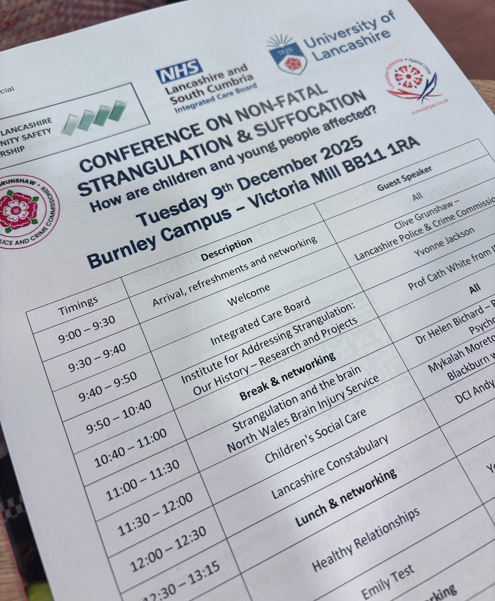 VictoriaSWFL's tweet photo. Very informative day today. Attended the Non-Fatal Strangulation conference and  what an eye opener, for anyone working in health, education, social care, police I urge you to attend! Such an impactful session from Fiona Drouet @Emilytest12 what a strong woman! #NFS https://t.co/mp1WXlXQ9D