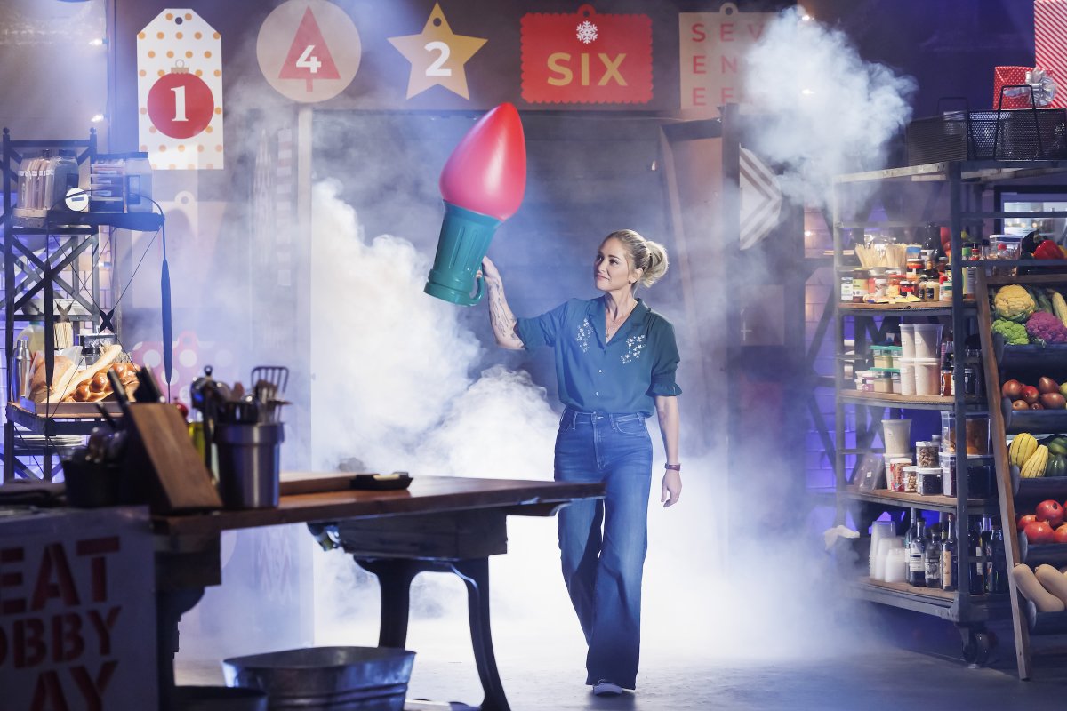 Three chefs. One mission: holiday payback 🎄✨

Don't miss <a href="/ChefBrookeW/">Brooke Williamson</a>, <a href="/GabeBertaccini/">Gabe Bertaccini</a> and Claudette Zepeda competing on an all-new episode of #BeatBobbyFlay: Holiday Throwdown, TONIGHT at 8|7c.