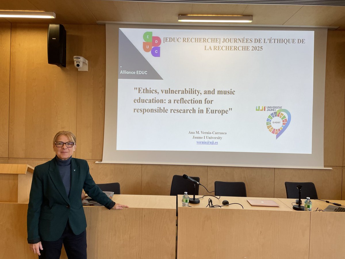 Ana M. Vernia-Carrasco tweet media