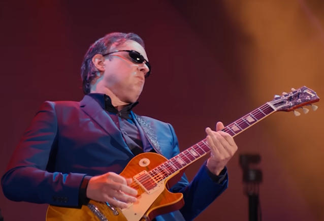 BLABBERMOUTHNET's tweet image. JOE BONAMASSA Announces Summer 2026 U.S. Tour blabbermouth.net/news/joe-bonam…