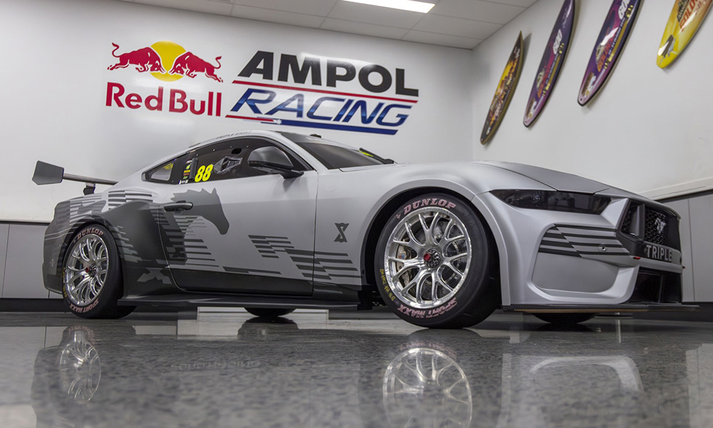 📰 NEWS: The inaugural champion of the new-for-2025 Mustang Cup Australia series will earn a prize test drive at the wheel of a Triple Eight Race Engineering-run Ford Mustang Supercar.

➡️ sportscar365.com/sro/mustang-cu…