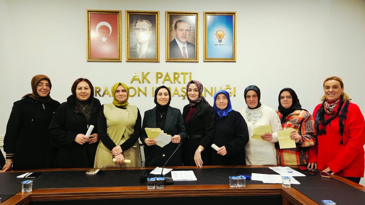 Coşkuyla toplandık, kararlılıkla çıktık!
Ülkemiz ve şehrimiz için omuz omuza, aynı inanç ve aynı heyecanla yeni projelerimizi değerlendirdik.
Trabzon ve ülkemiz için sorumluluğumuzu büyüterek; daha güçlü adımlar, daha kapsamlı çalışmalar ve daha yüksek bir motivasyonla yolumuza