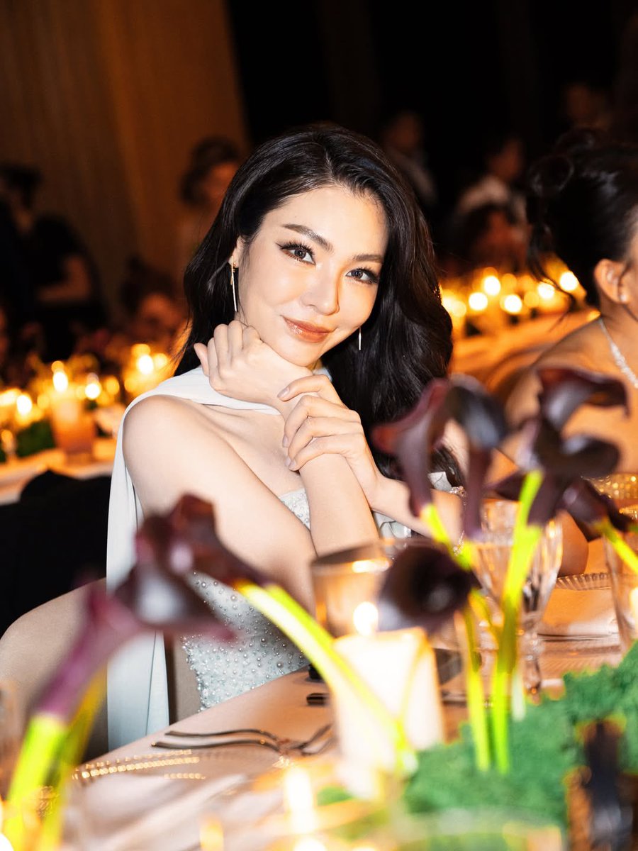 feiiiOiii's tweet photo. One more gorgeous shot from the photographer 😘

Sameh :
https://t.co/wmHS3lLiNR

#RedSealFF #FayePeraya https://t.co/rr1NKNzXj3