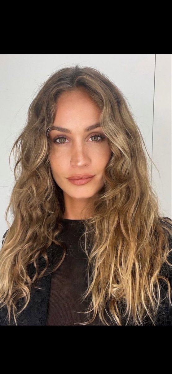 La foto che ha messo hele sul profilo di insta è bella ma questa per me è il top #helevier