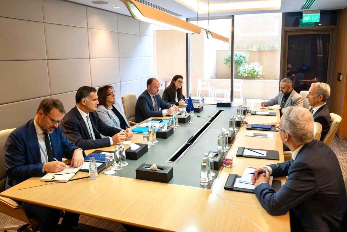 dubravkasuica's tweet photo. Great meeting with CEO Marco Arcelli and @acwapower_en in Riyadh to discuss how we can accelerate renewable energy projects across the region. 

The EU is ready to mobilise major investments, including through the upcoming #TMED platform. 

Looking forward to advancing this and unlocking the potential of our cooperation with KSA 🇸🇦