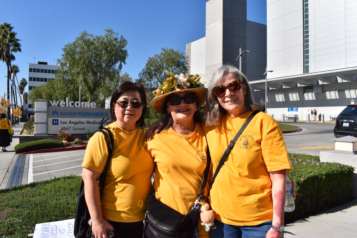 UFCW770's tweet image. #SolidarityTuesday reminds Kaiser that workers are united &amp;amp; ready to win the contract our patients &amp;amp; communities deserve. Kaiser continues to stall on real solutions, but every week members across the Alliance show that we are organized, strong, &amp;amp; prepared to fight!

#MemberPower